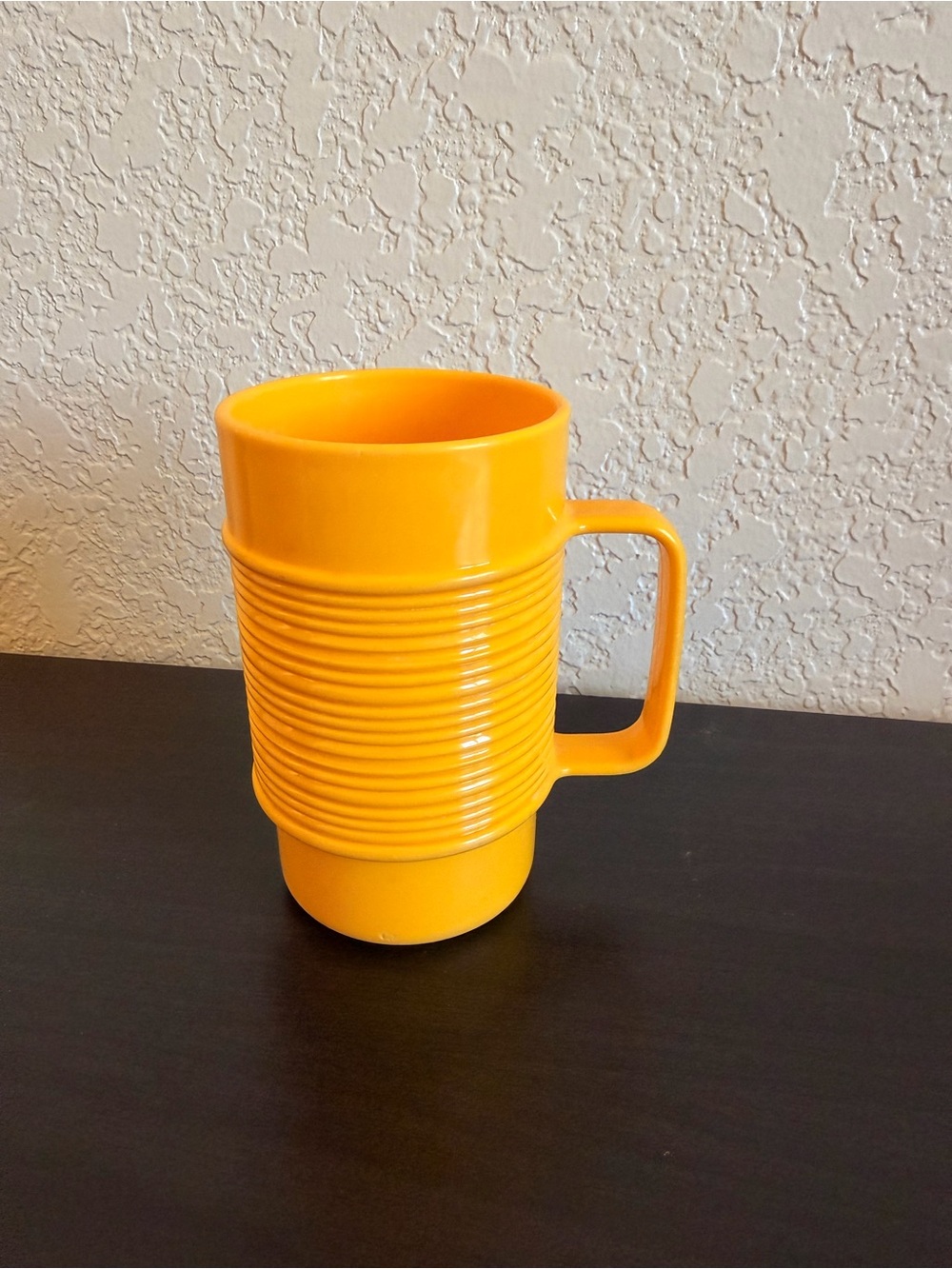 Vintage Rubbermaid Ribbed Coffee Mug Cup Handle Tall 5” Excellent Condition